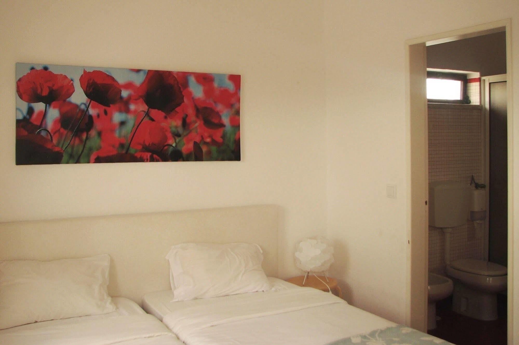 Blue Buddha Beach House Ericeira Esterno foto